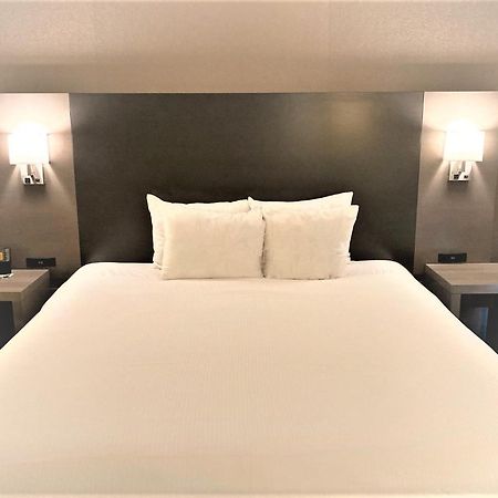 Wingate By Wyndham Erie Hotel Buitenkant foto